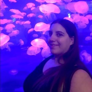 Meet your Posher, Jasmine